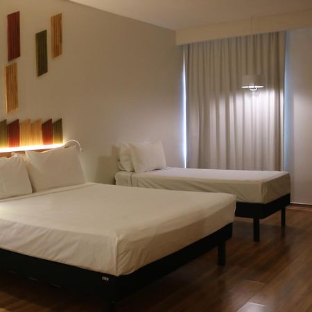 Hotel Nacional Inn Curitiba Santa Felicidade Екстериор снимка