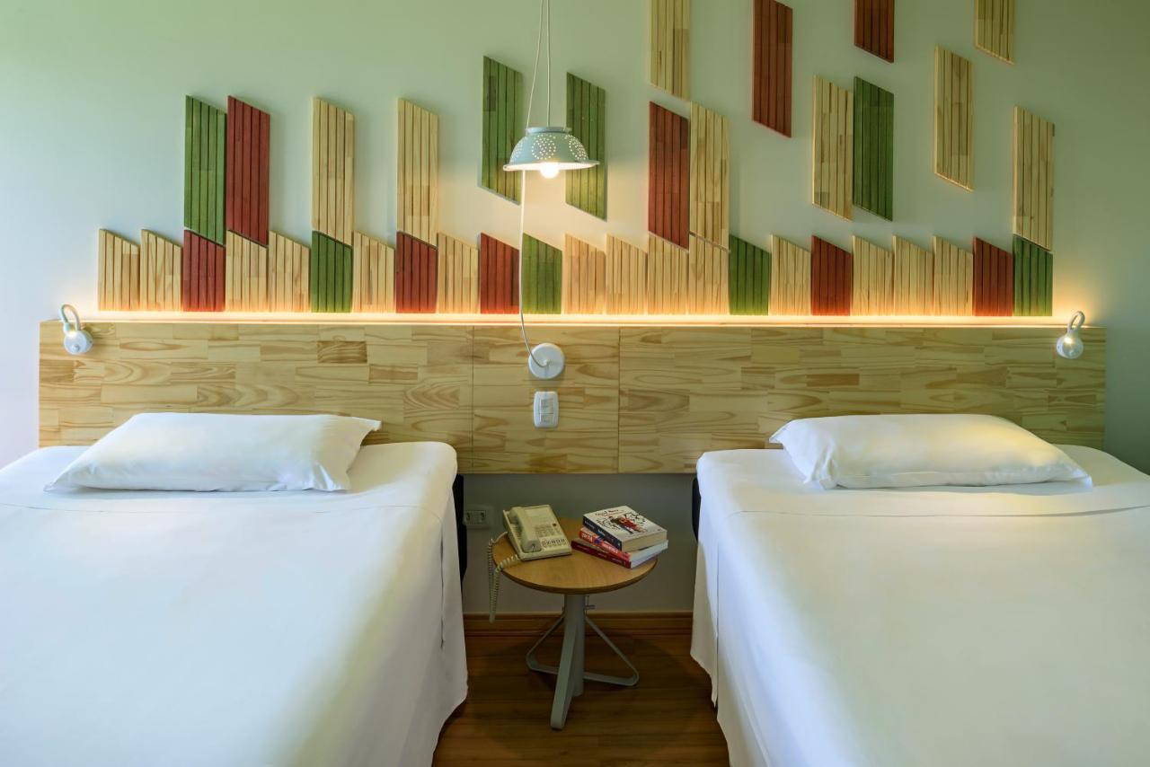 Hotel Nacional Inn Curitiba Santa Felicidade Екстериор снимка